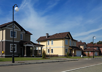 Image showing idyllic neighborhood in America