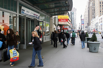 Image showing People walking in Manhattan