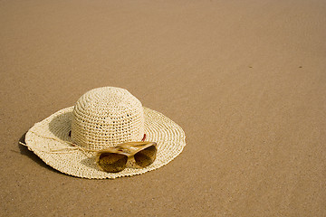 Image showing sunglass and summer hat