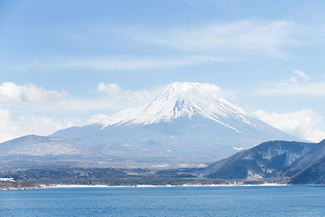 Image showing Mountain Fuji and lake