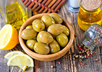 Image showing green olives