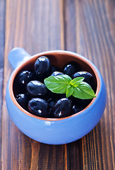 Image showing black olives