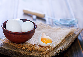 Image showing raw eggs