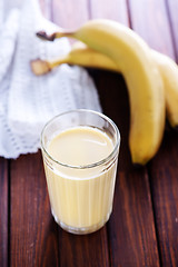 Image showing milk with banana