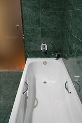 Image showing bathtub