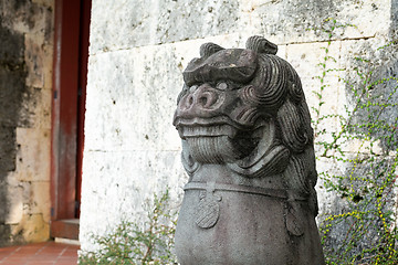 Image showing Guardian lion-dog