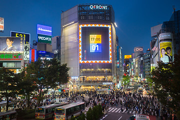 Image showing Pedestrians at Shibuya Crossing, Tokio, Japan