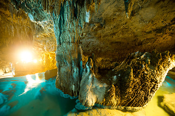 Image showing Lake inside Gyukusendo cave