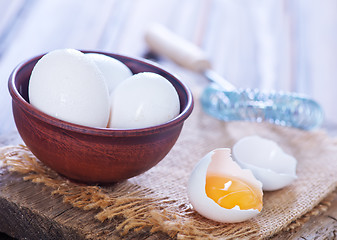 Image showing raw eggs