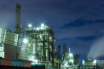 Image showing Factory working at night in kawasaki