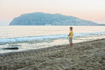 Image showing Kid boy walking