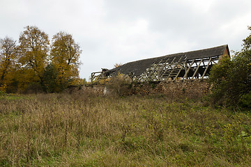 Image showing the ruins of an old building  