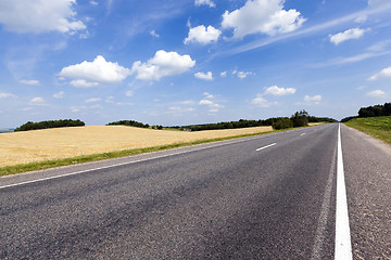 Image showing   small country road 