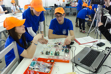 Image showing students of college show electronic components