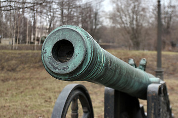 Image showing medieval bronze cannon front view