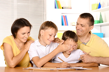 Image showing Happy family drawing