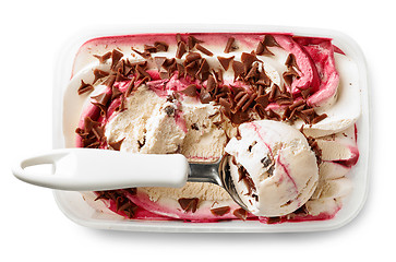 Image showing Ice cream in plastic box and scoop