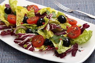 Image showing Salad with radicchio.