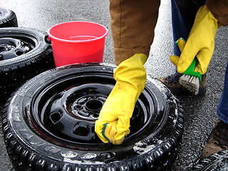 Image showing Cleaning Winter tyre