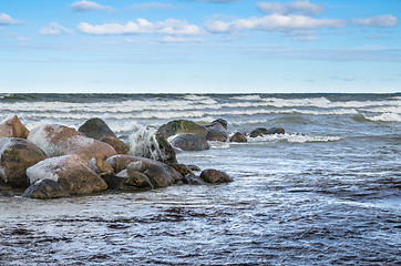 Image showing Sea waves breaking on the rocks, seascape
