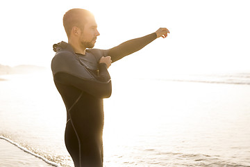 Image showing Getting ready for surf