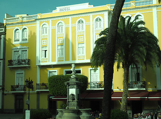 Image showing public park with monument Triana barrio neighborhood Vegueta Gra