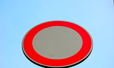 Image showing round auto sign