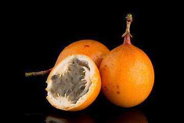 Image showing Passion fruit maracuja granadilla