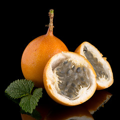 Image showing Passion fruit maracuja granadilla