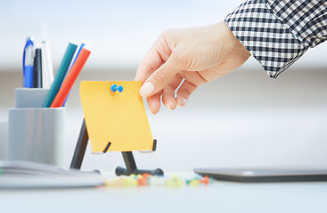 Image showing Adhesive note at office