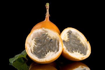 Image showing Passion fruit maracuja granadilla