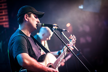 Image showing Band performs on stage