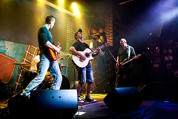 Image showing Band performs on stage