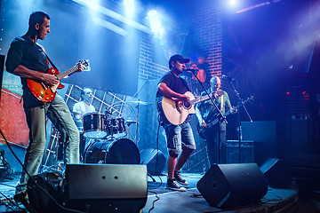 Image showing Band performs on stage