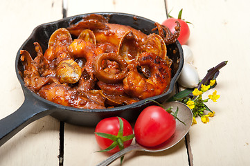 Image showing fresh seafoos stew on an iron skillet