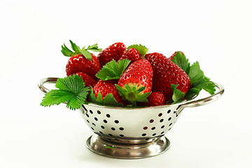 Image showing Strawberries in the bowl