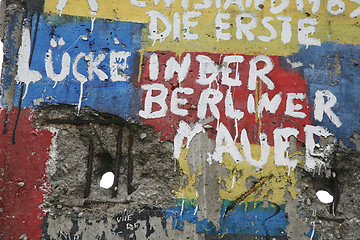 Image showing Fragment of the Berlin wall (series)