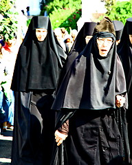 Image showing Nuns take part in the religious procession