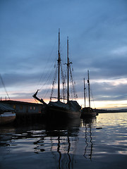 Image showing boats in the sea guls in Oslo