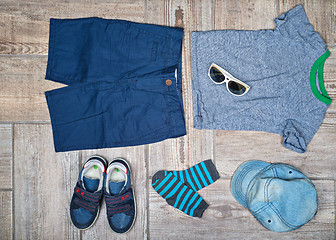 Image showing Flat lay photography of boy\'s casual outfit. 