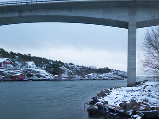 Image showing the bridge between orust and tjorn 