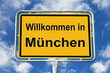 Image showing Yellow signpost Munich, Germany