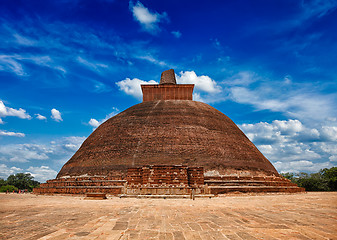 Image showing Jetavaranama dagoba Buddhist stupa in ancient city