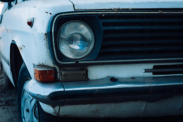 Image showing old abandoned white car