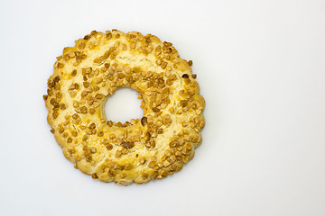 Image showing Shortcake ring with nuts
