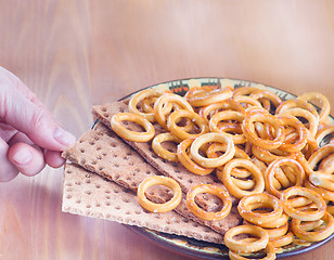 Image showing crispy food on table crispbread