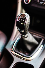 Image showing manual gearbox in the car