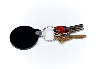 Image showing keyring with three keys over white and black blank fob