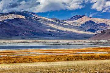 Image showing Himalayan lake Tso Kar in Himalayas, Ladakh, India