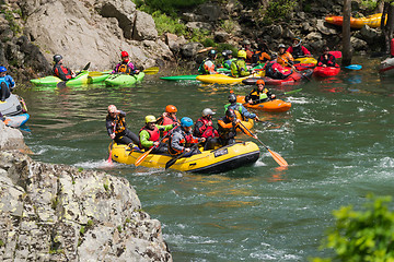 Image showing Athletes gathering